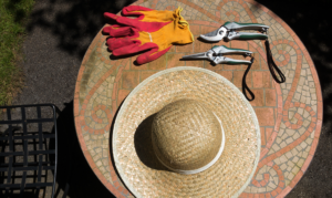 Gardner hat and tools 